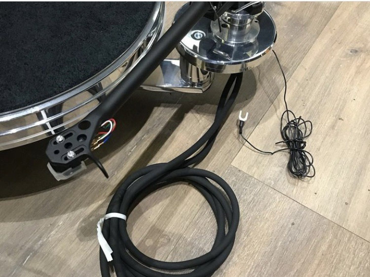 Acoustic Solid 110 Metall (с МС звукоснимателем Ortofon Quintet RED) фото 3